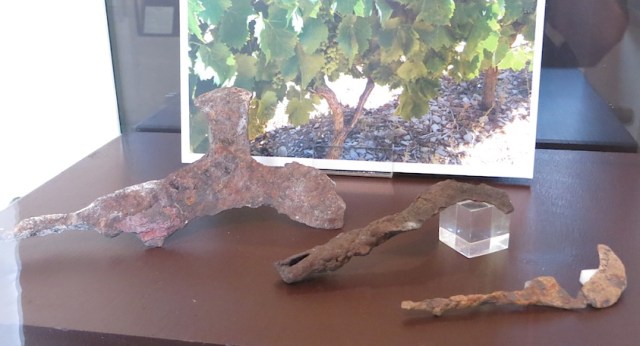 Ancient Roman Vine Cutters Nimes